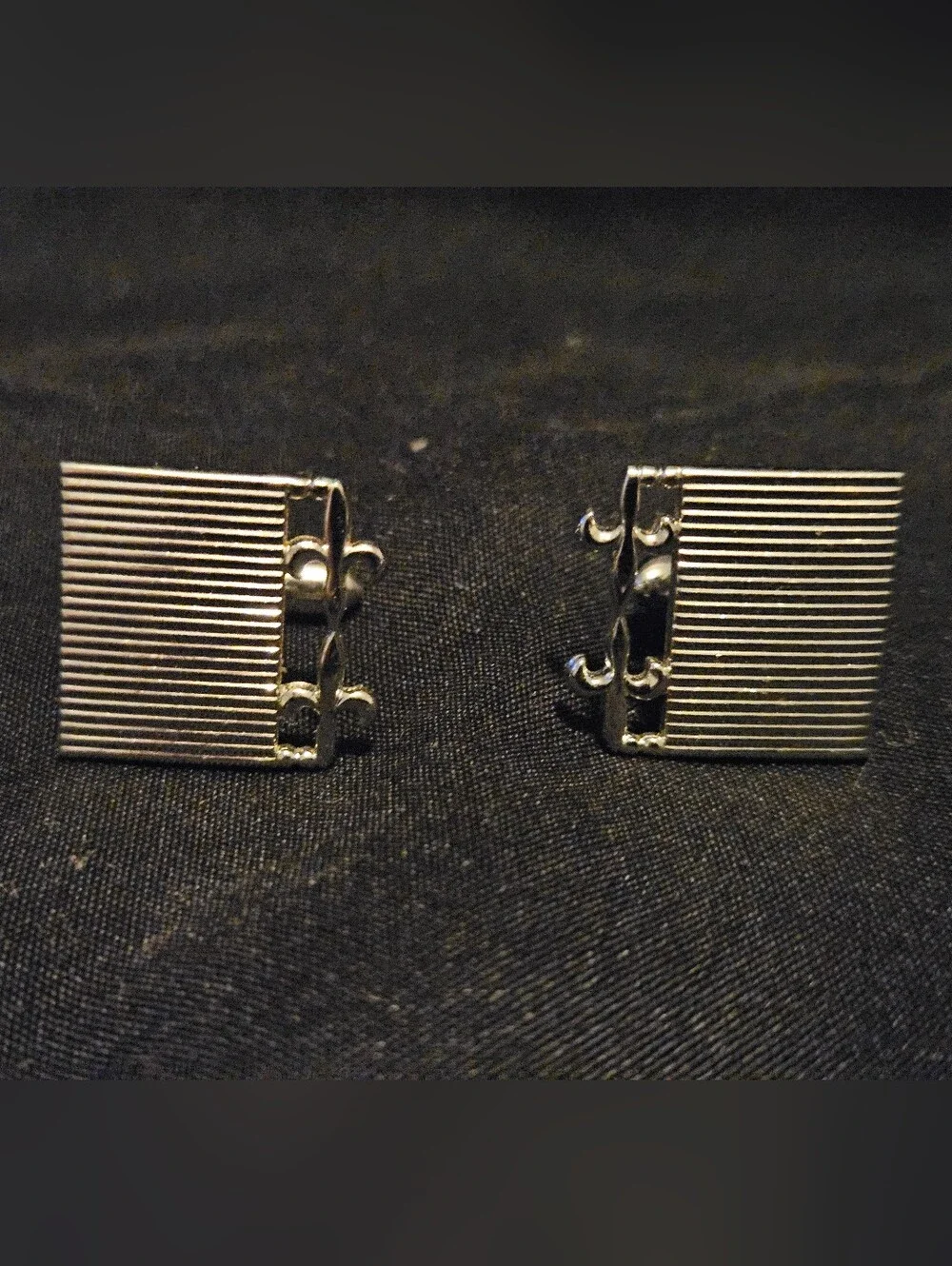 Vintage Swank Silver-tone Fleur De Lis Cufflinks Textured Ribbed Mid-century